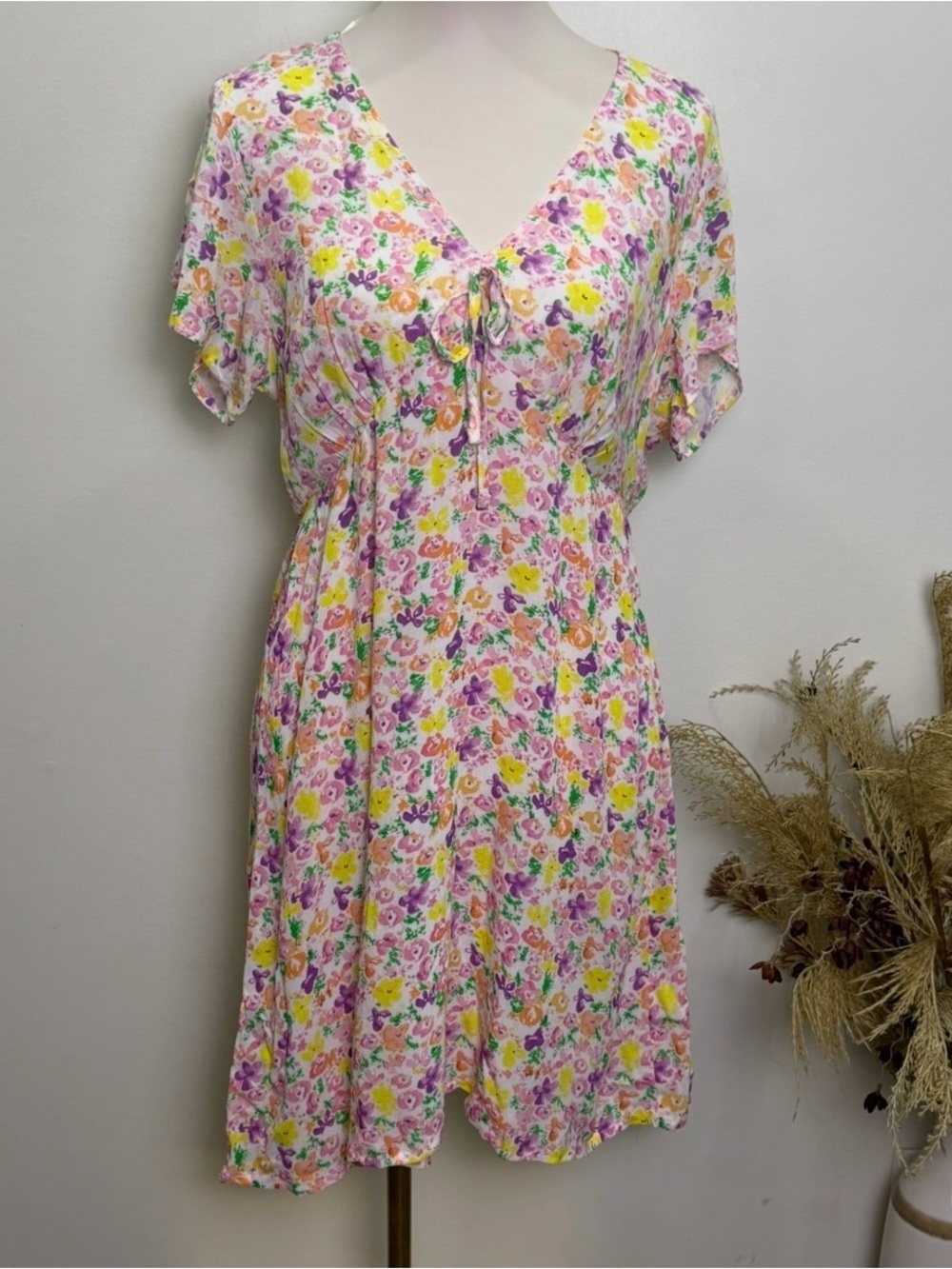 Primark Cares Size 10 Multicolor Floral V-Neck Flutter Sleeve Mini Dress